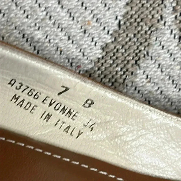 VINTAGE Coach pointed toe heels Y2K signature logo 3” heel - Picture 4 of 16